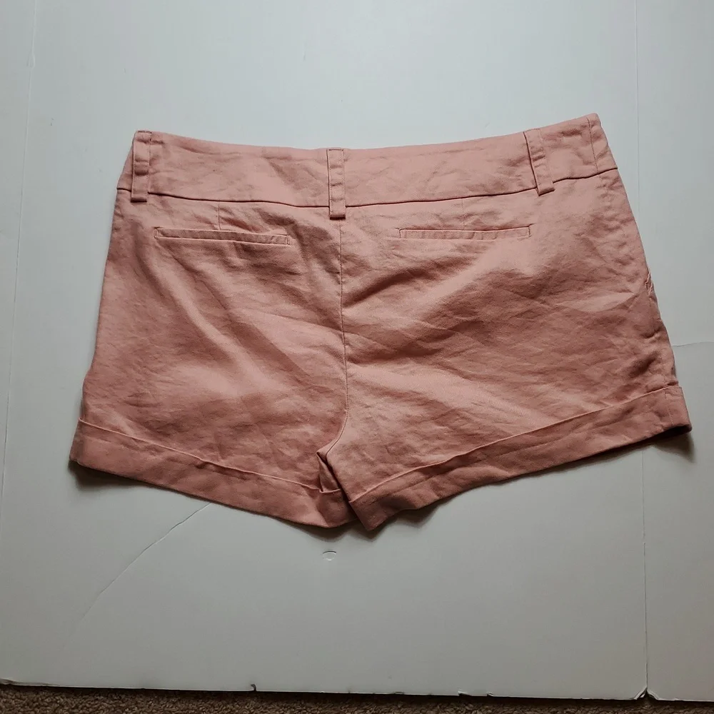 Exprwss Women's Pink Linen Blend Shorts